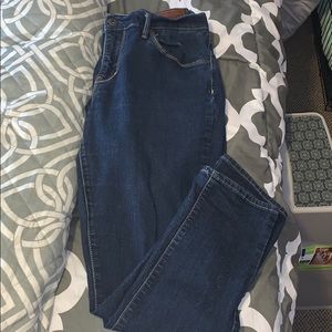 Lightly worn curvy skinny jeans